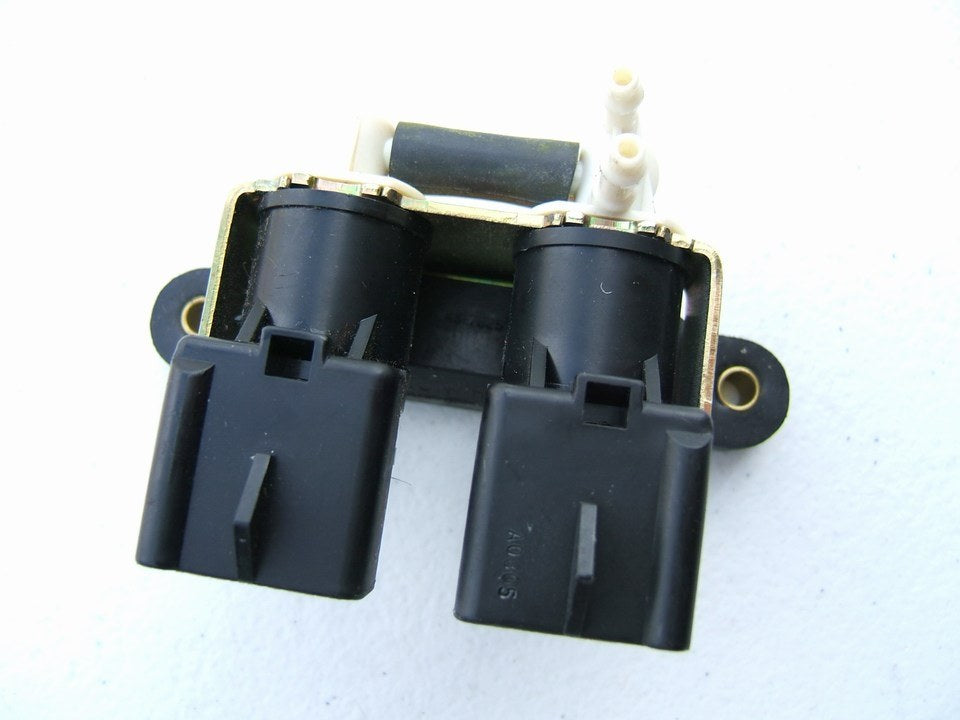 NEW - OUT OF BOX - OEM Ford E67E-9D474-A1A EGR Vacuum Valve Solenoid