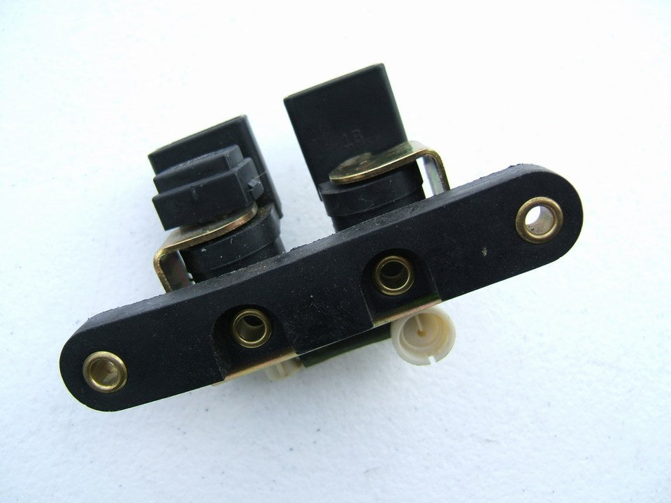 NEW - OUT OF BOX - OEM Ford E67E-9D474-A1A EGR Vacuum Valve Solenoid