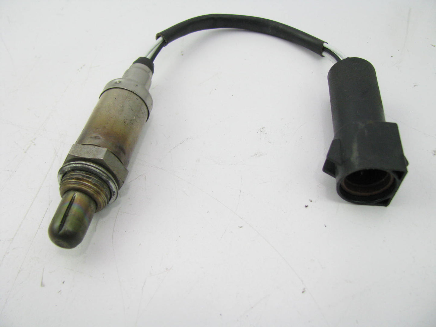 NEW - OUT OF BOX BOSCH E67F-9F472-AA Upstream Oxygen O2 Sensor - 0258003013