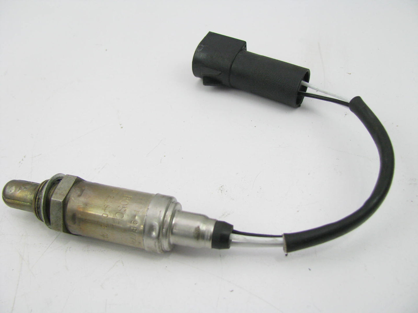 NEW - OUT OF BOX BOSCH E67F-9F472-AA Upstream Oxygen O2 Sensor - 0258003013