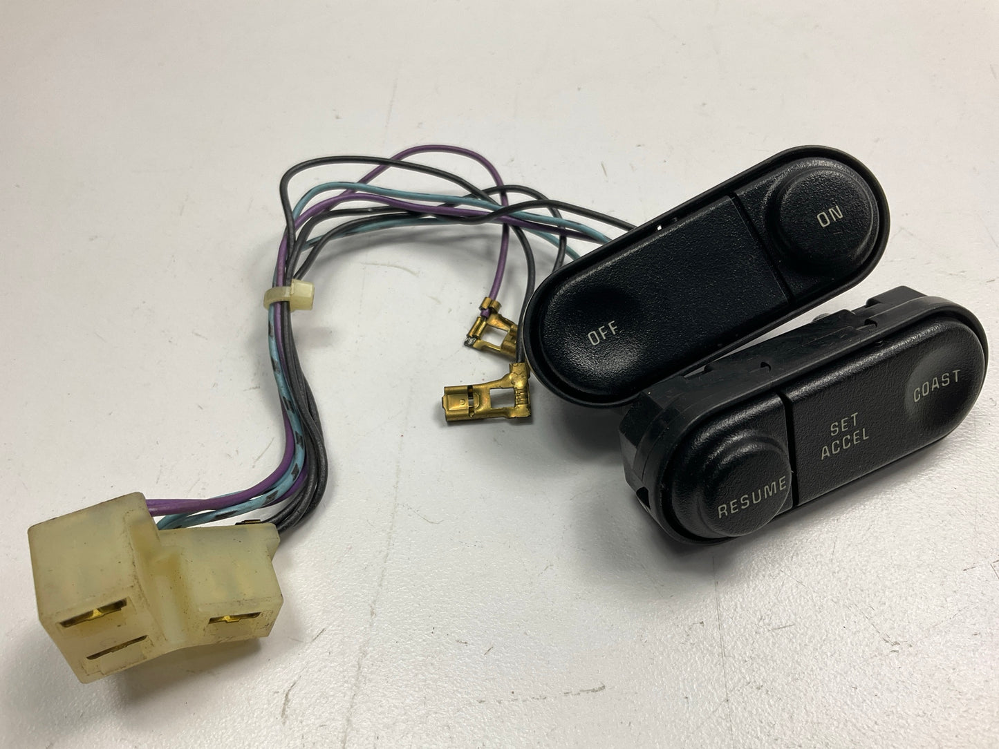 NEW - OUT OF BOX - OEM Ford E6DC-9D780-AB Cruise Control Switch 1986-1989 Taurus