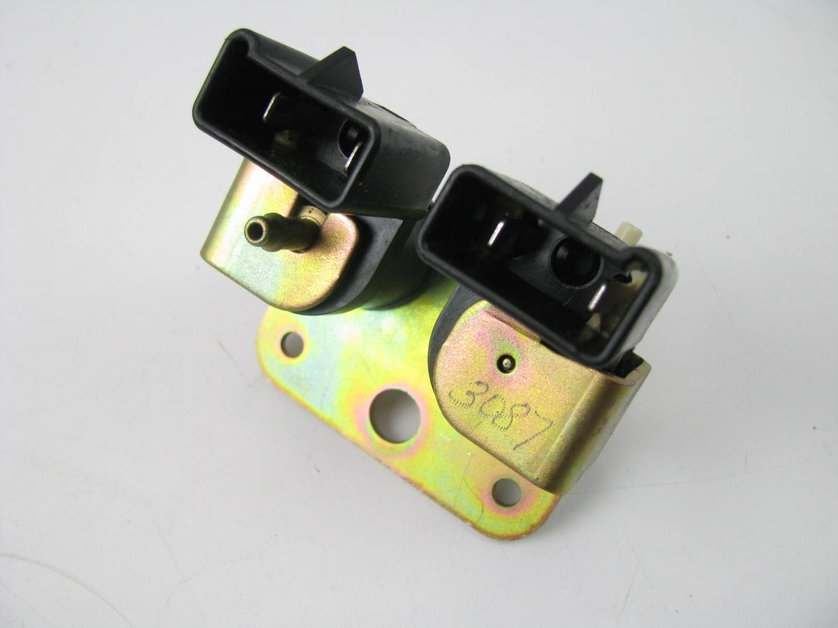 NEW - OUT OF BOX - OEM Ford E6FE-9D474-E1A EGR Vacuum Valve Solenoid