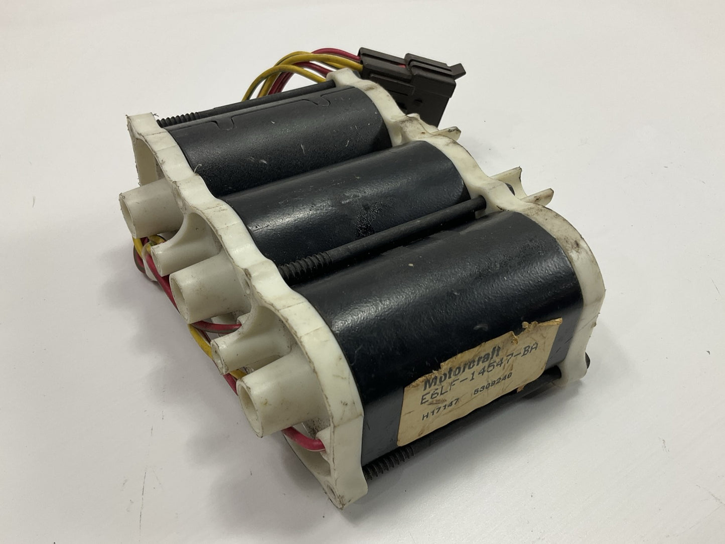 COSMETIC DAMAGE Ford E6LF-14547-BA Power Seat Adjust Motor - LEFT (DRIVERS SIDE)