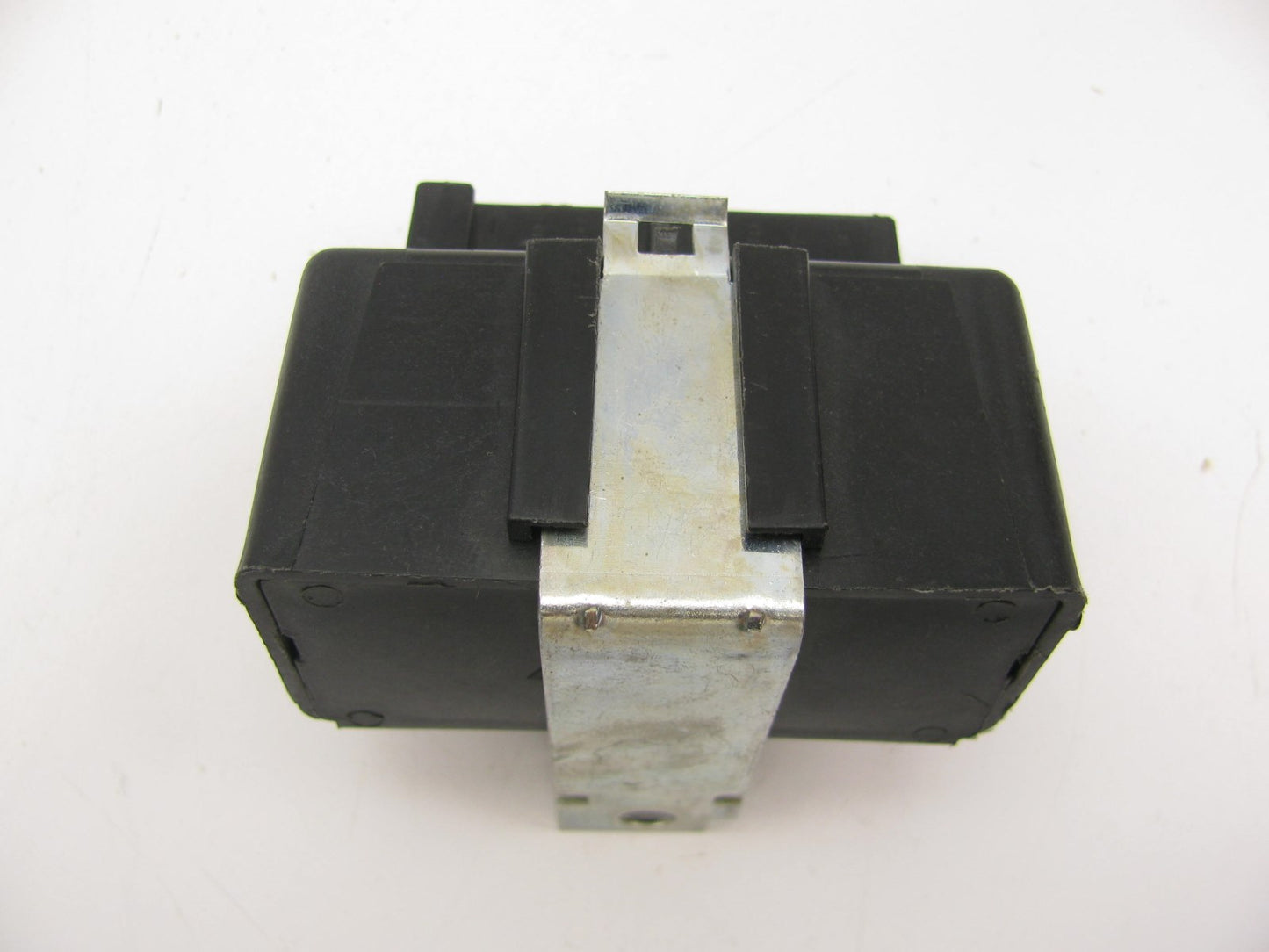 NEW OUT OF BOX E6SB-8C609-AB Engine Cooling Fan Controller Relay Module - W/ AC
