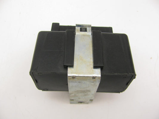 NEW OUT OF BOX E6SB-8C609-AB Engine Cooling Fan Controller Relay Module - W/ AC