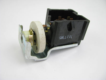 NEW - OUT OF BOX - OEM FORD E77B-11654-AA Headlamp Headlight Switch