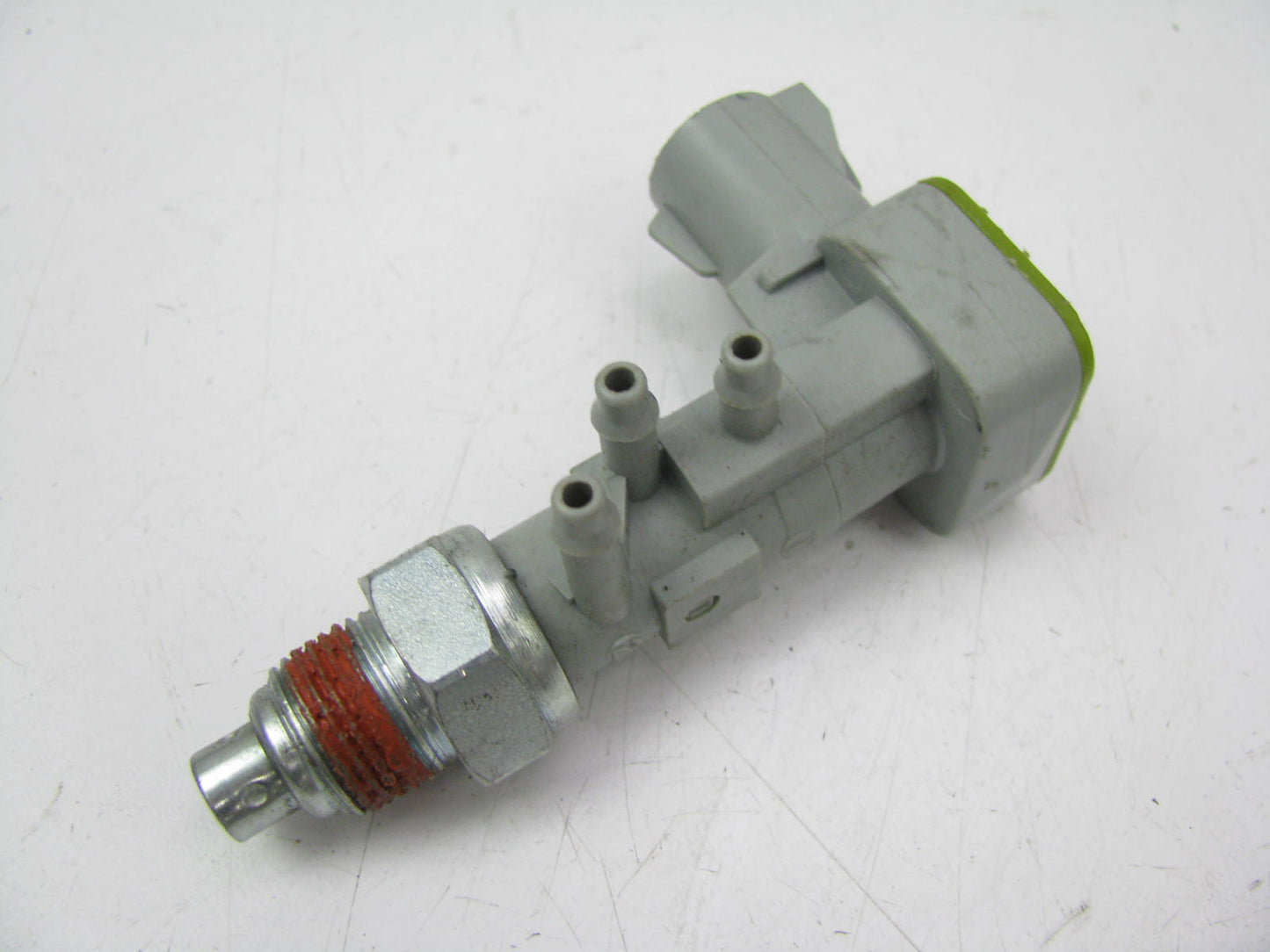 NEW - OUT OF BOX FORD E77E-8A564-AA Ported Vacuum Switch - PV56 13307