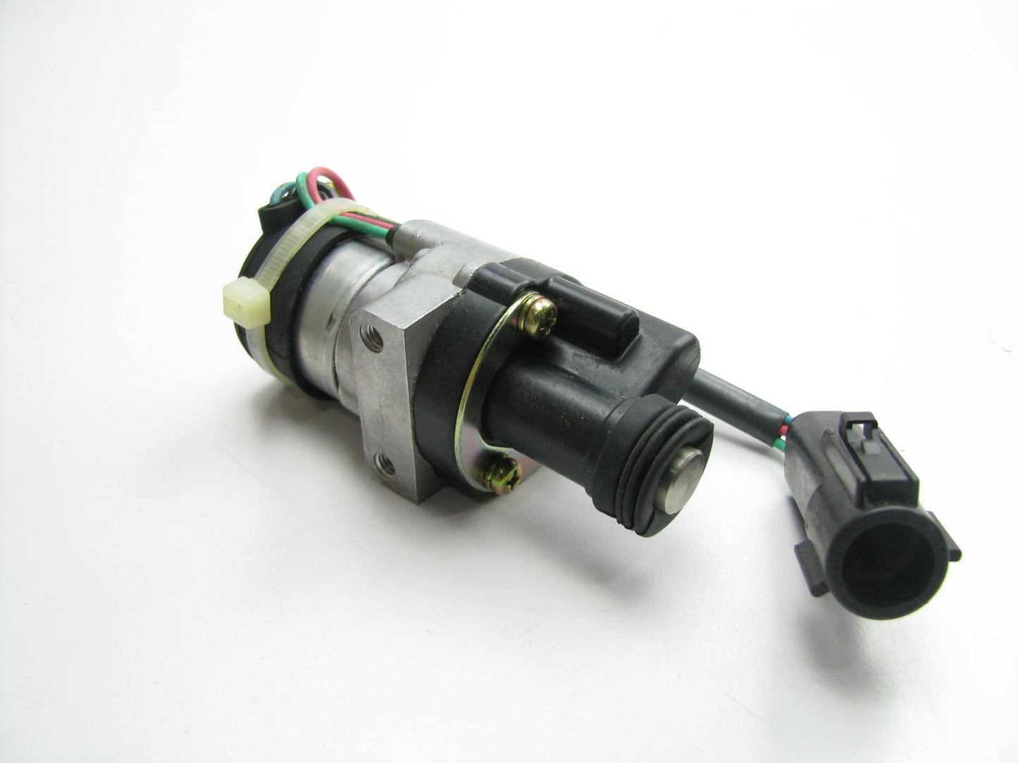 NEW - OUT OF BOX - OEM Ford Ranger 2.0L E77F-9N825-AB Idle Air Control Valve IAC