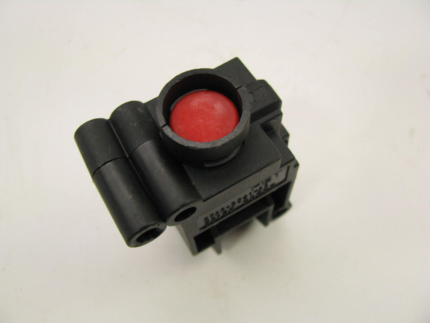 NEW - OUT OF BOX - OEM FORD E7AE-9341-AA Electric Fuel Pump Inertia Switch