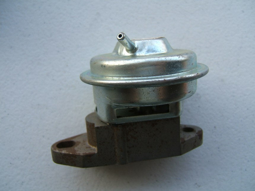 NEW - OUT OF BOX - OEM Ford E7EE-9D475-A2A EGR Valve