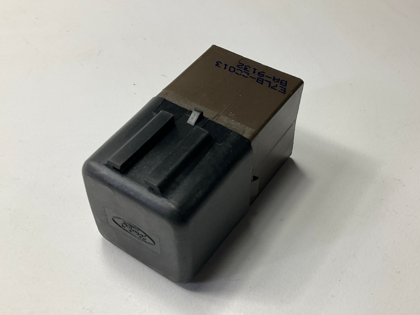 NEW - OUT OF BOX - OEM FORD E7LB-2C013-BA ABS Relay