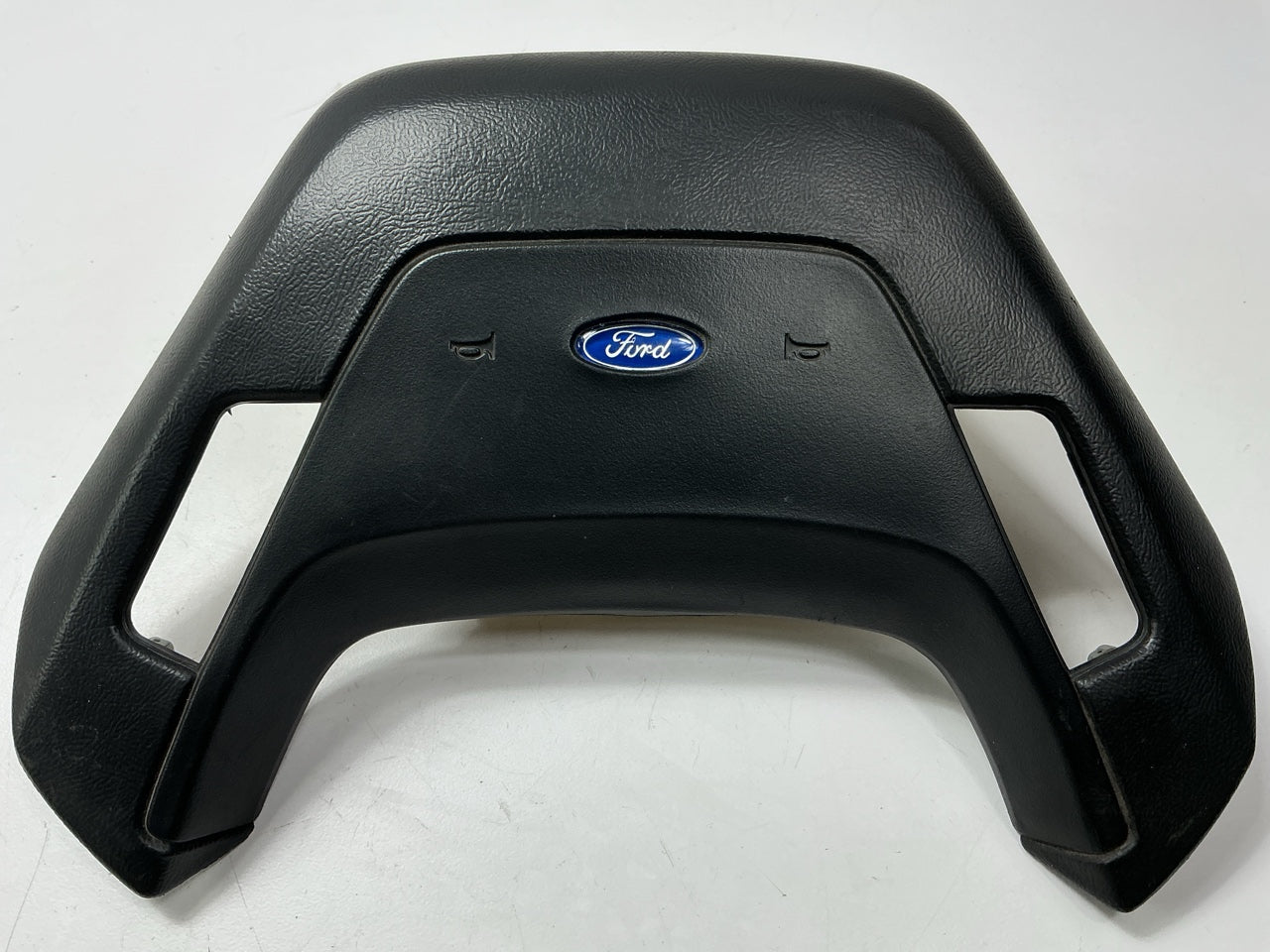 NEW UNBOXED OEM Ford E7TA-13K802-BWA Truck Horn Pad 87-91 F-150 F-250 F-350