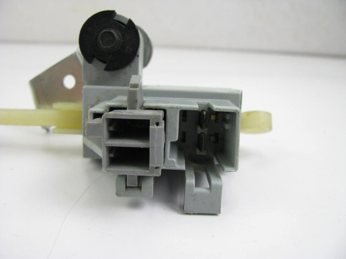 NEW - OUT OF BOX FORD E7TB-11A156-AA Clutch Pedal Position Starter Switch SW2117