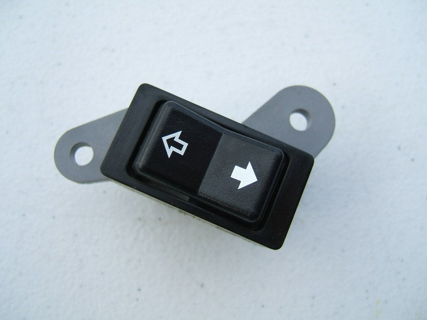NEW - OUT OF BOX - Genuine OEM Ford E7TB-14A551-AA Rear Window Back Glass Switch