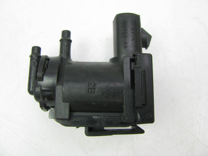 NEW - OUT OF BOX - OEM Ford E7TE-9H465-AA Vapor Canister Purge Vacuum Valve