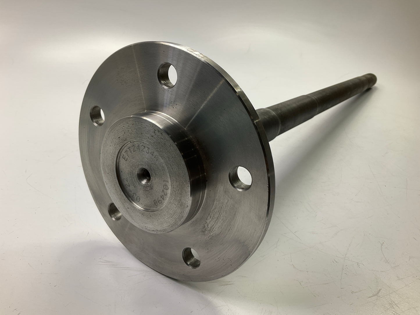 NEW E7TZ-4234-A Rear Right Drive Axle Shaft Ford 8.8 10-bolt RWD ONLY 31-Spline