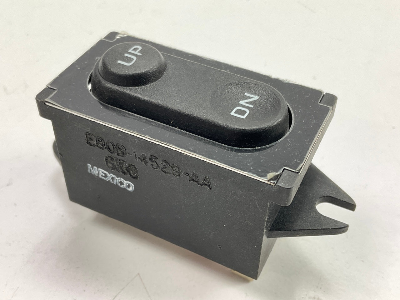 NEW - OUT OF BOX E80B-14529-AA Power Window Switch 1988-1989 Lincoln Continental