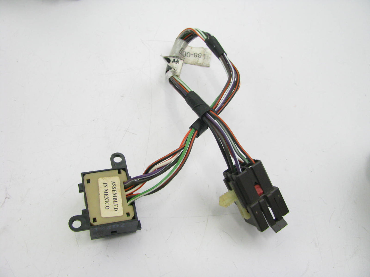 NEW - OUT OF BOX - FORD E80B-14776-AA Power Seat Memory Switch 88-94 Continental