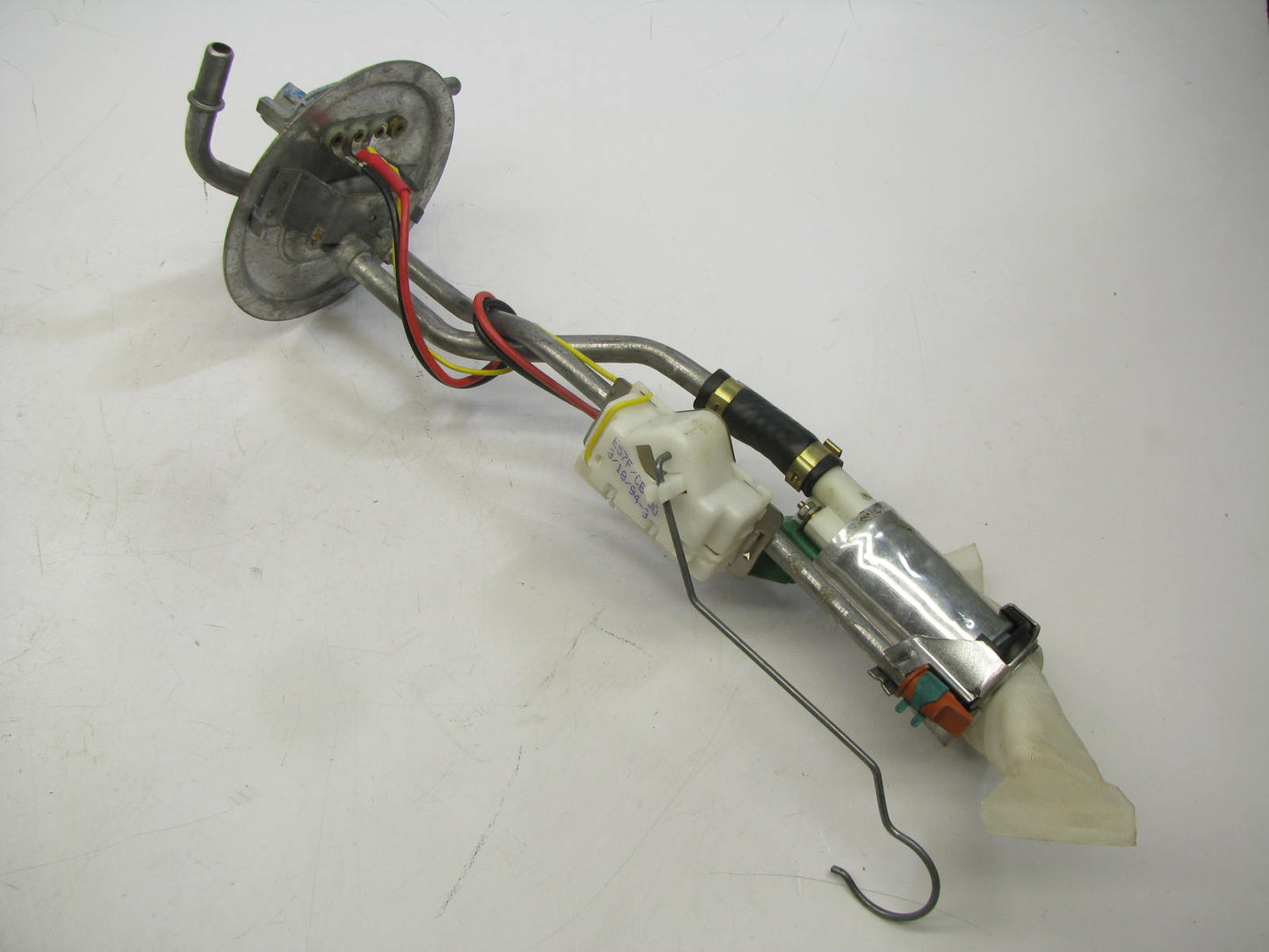 DAMAGED OUT OF BOX - E87F-9H307-FA-WOFLOAT-D Fuel Pump Module W/O FLOAT