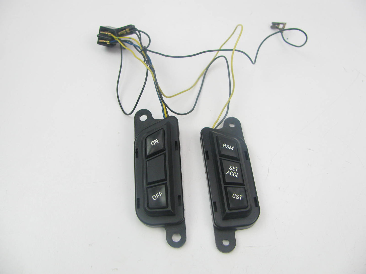 NEW - OUT OF BOX FORD E89A-9D780-BA Cruise Control Switch 1986-1991 Aerostar