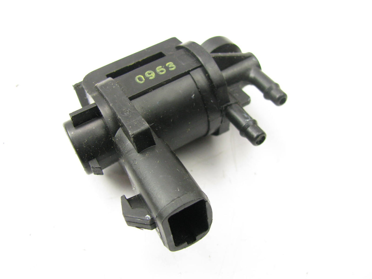 NEW UNBOXED OEM Ford E8AE-9H465-AA 4WD Hub Locking Solenoid