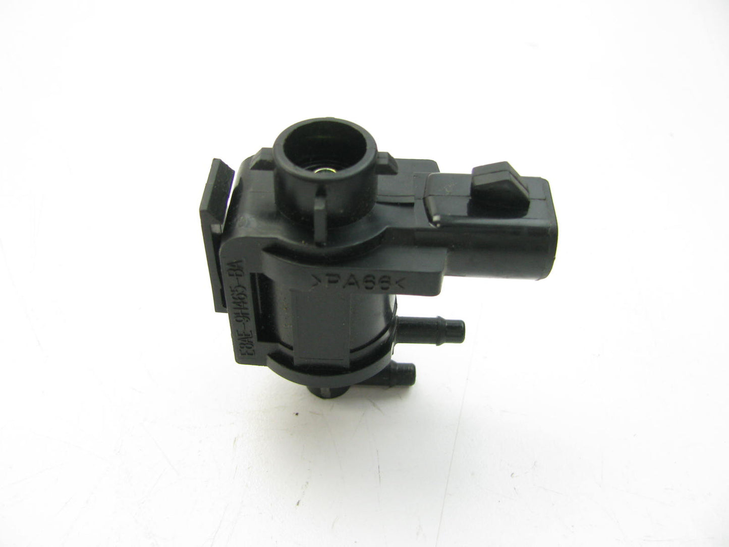 NEW - Out Of Box E8AE-9H465-BA Vacuum Solenoid Valve / Locking Hub Solenoid