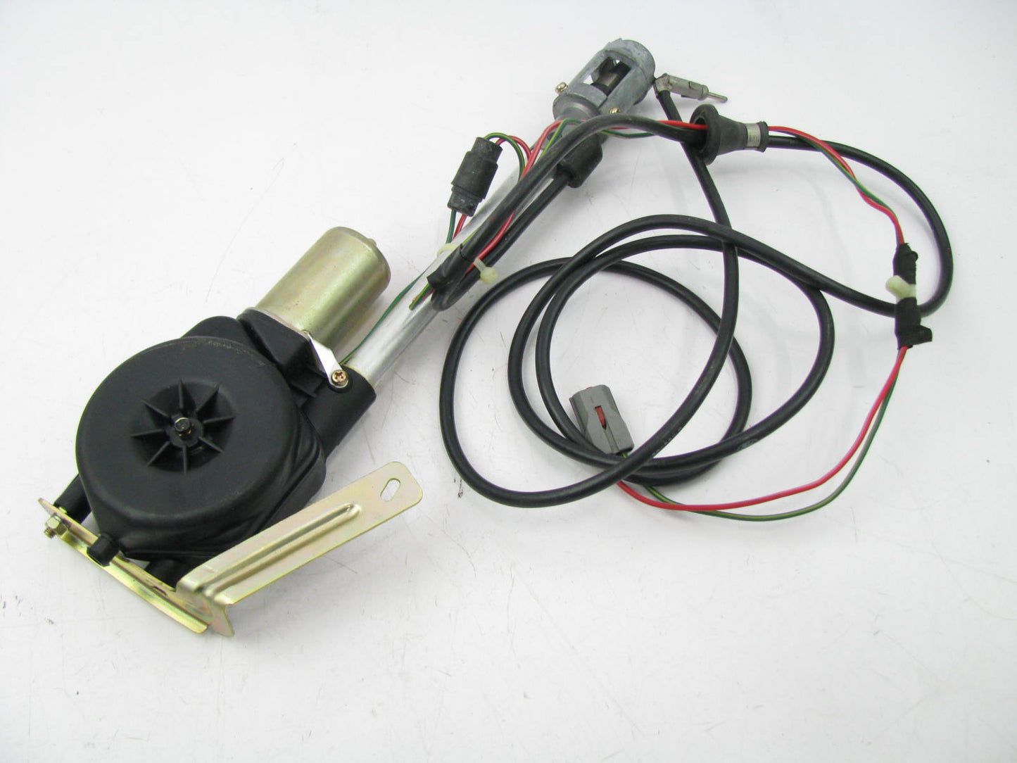 NEW - OUT OF BOX - OEM Ford E8AF-19A018-AA Power Antenna 1988-91 LTD Crown Vic