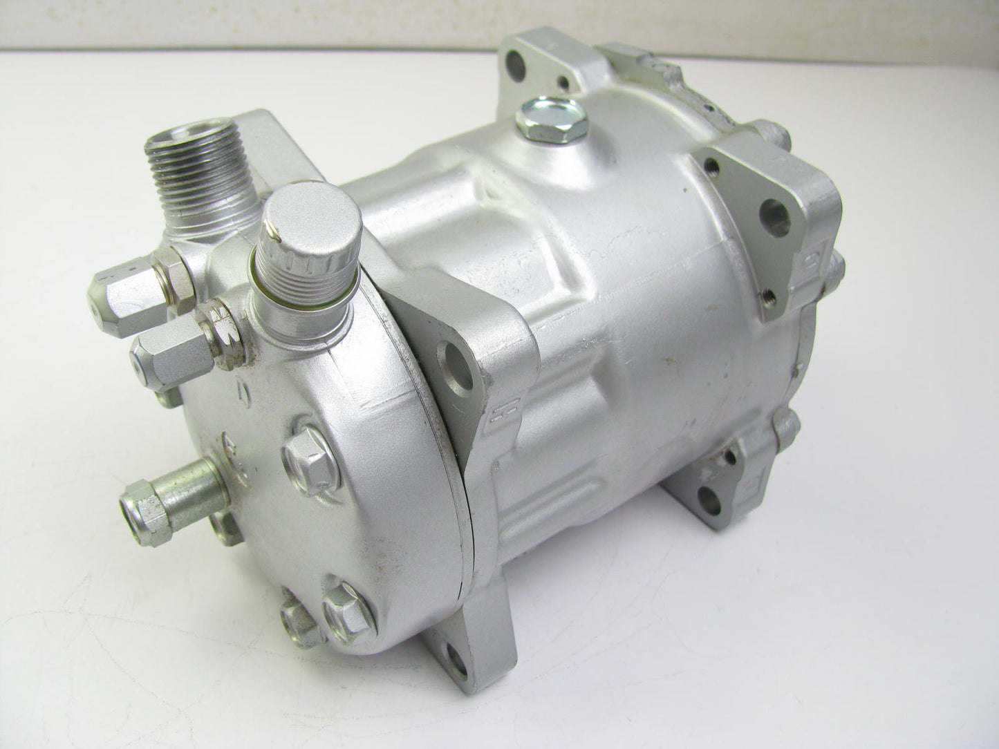 E8GY-19703-B A/C Compressor Without Clutch - 1987-1989 Mercury Tracer, Mazda 323