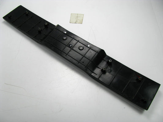 1988-1989 Lincoln Continental Center Tail Light Lamp - Slight Damage - See Photo