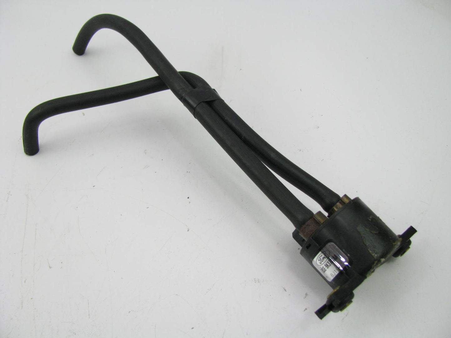NEW - OUT OF BOX - OEM 1988 Ford E8SE-9K378-AA 2.3L Turbo Boost Control Solenoid