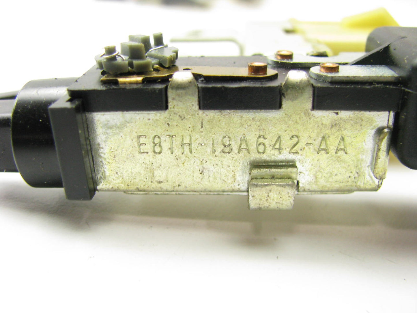 NEW - OUT OF BOX - OEM Ford E8TH-19A642-AA A/C HVAC Blower Control Switch