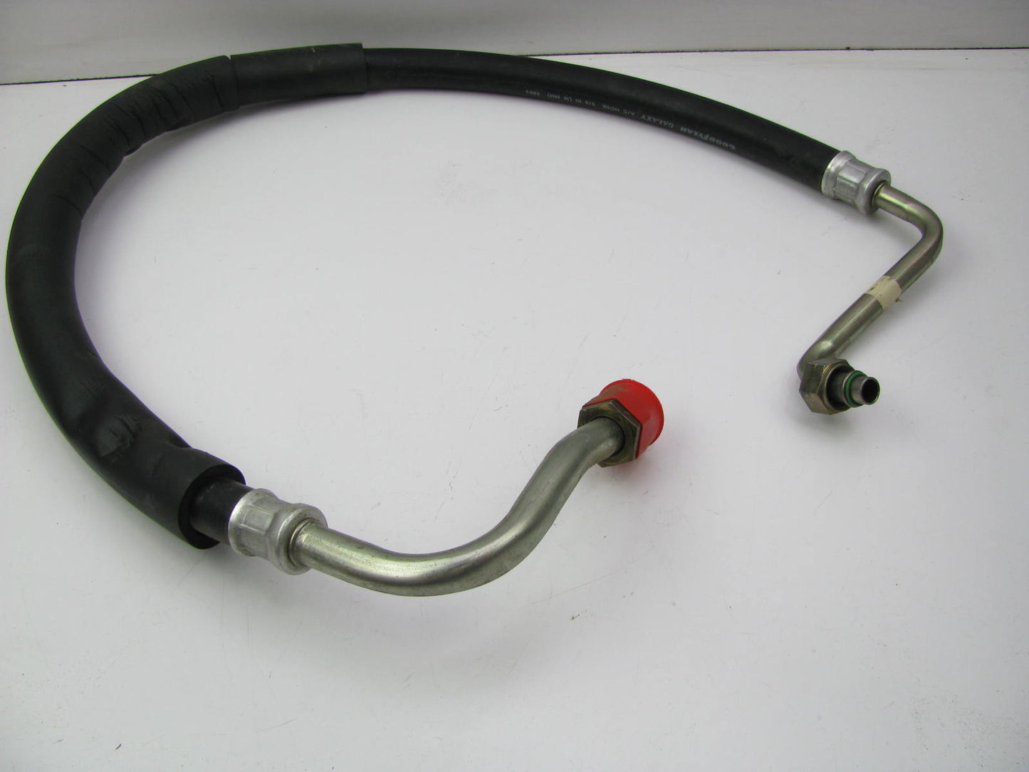 NEW - OUT OF BOX FORD E8TH-19N617-AA A/C Evaporator Compressor Hose YF-1408