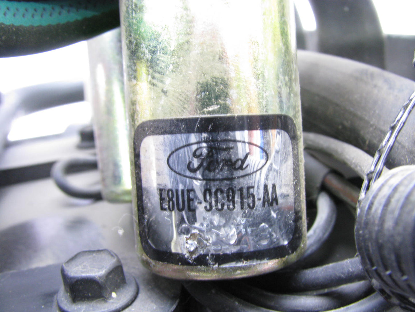 UNBOXED FORD E8UE-9F701-AA Carburetor Altitude Compensator Hose & Connector