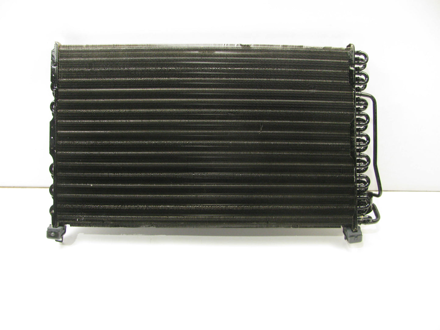 NEW OUT OF BOX - E8VY-19712-A A/C Condenser For 86-91 Ford 5.0L 5.8L 302 351 V8