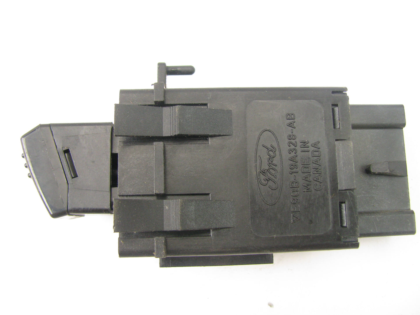 NEW - OUT OF BOX E90B-19A328-AB Rear Defrost Switch 1991-94 Lincoln Continental