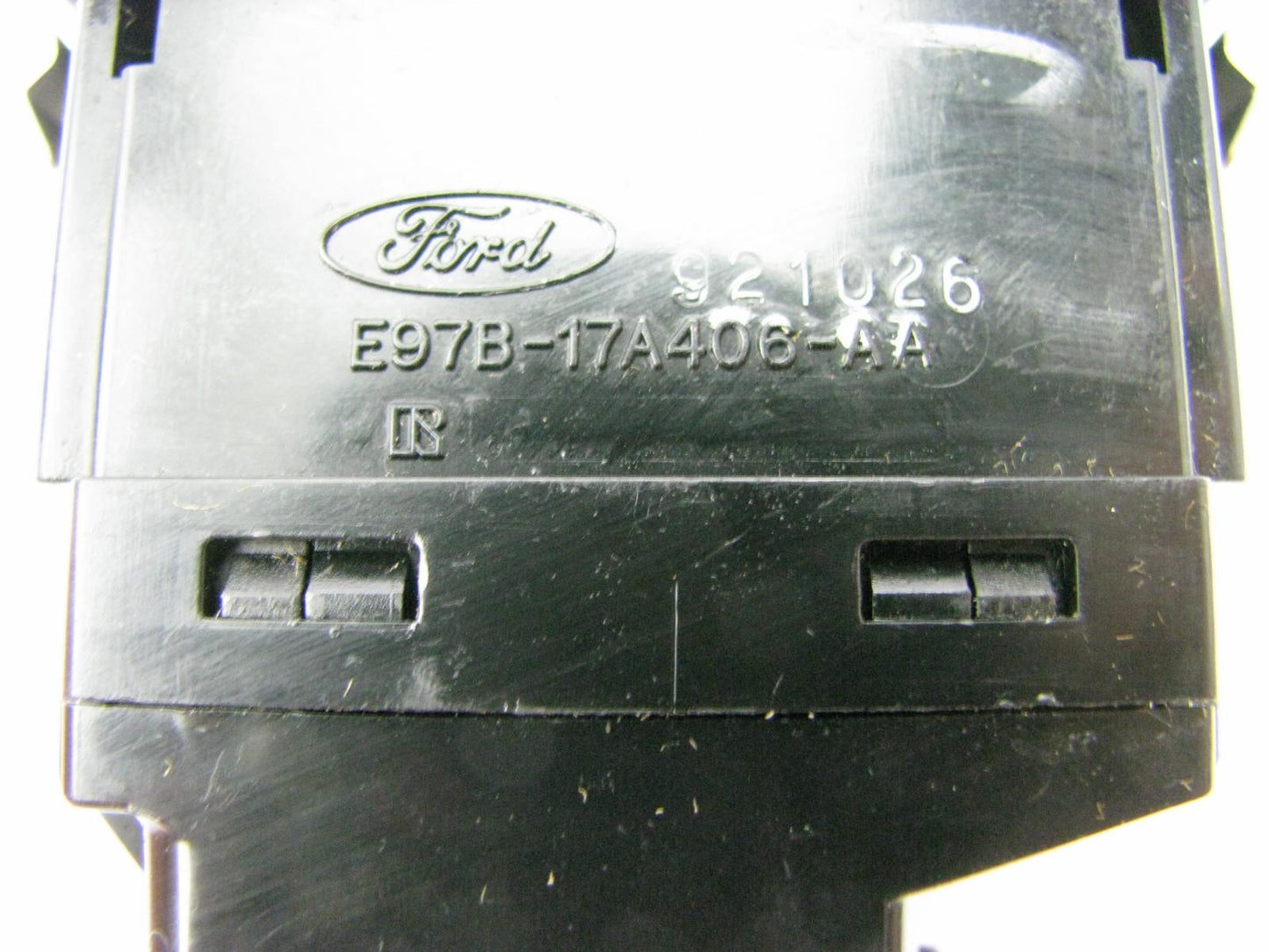NEW - OUT OF BOX - OEM FORD E97B-17A406-AA Rear Wiper Switch - E9TZ-17A553-A