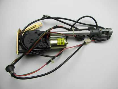 NEW OUT OF BOX OEM Ford Power Antenna - 88-91 LTD, Grand Marquis E9AF-19A018-AB