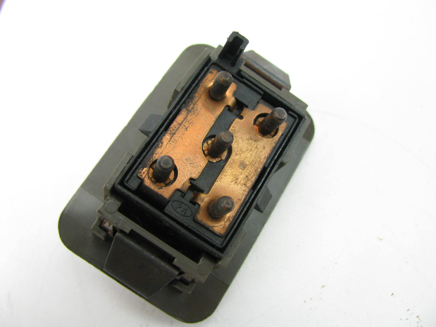 NEW - OUT OF BOX - OEM FORD E9DB-14B162-ADW-BROWN Power Door Lock Switch