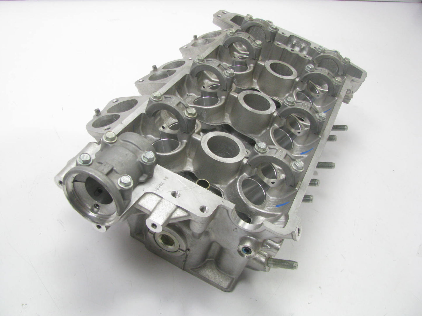 NEW - UNBOXED  E9DZ-6049-B Left Engine Cylinder Head 1989-91 Taurus SHO 3.0L-V6