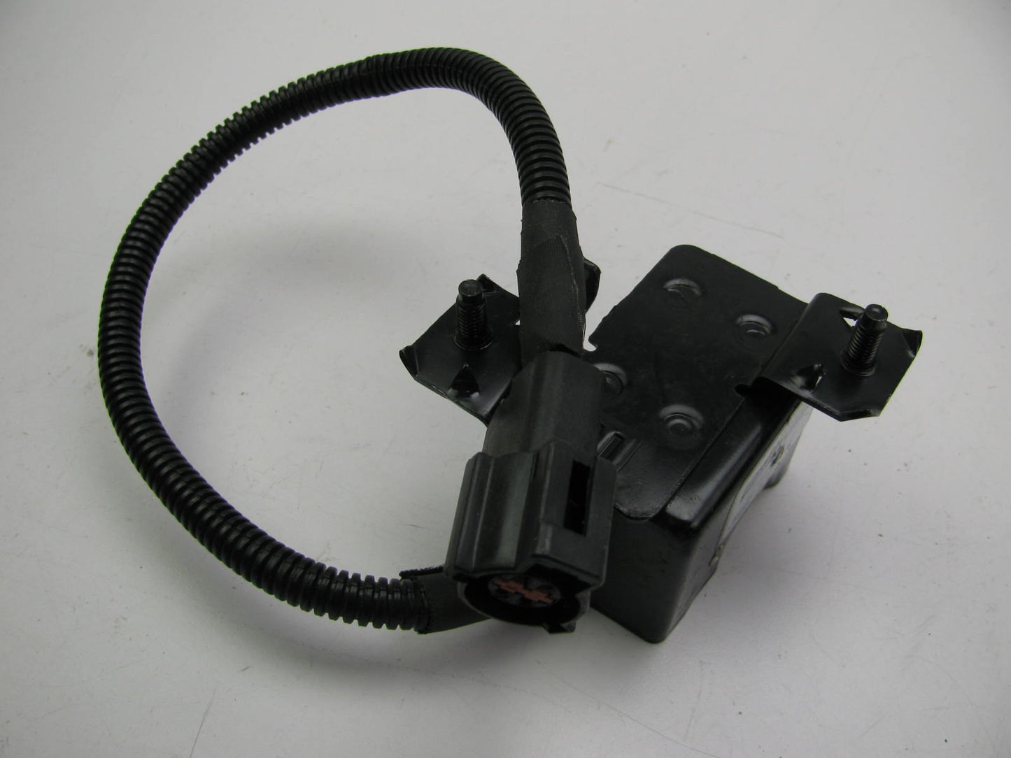NEW - OUT OF BOX - OEM Ford E9OB-14B004-CA SRS Crash Impact Sensor