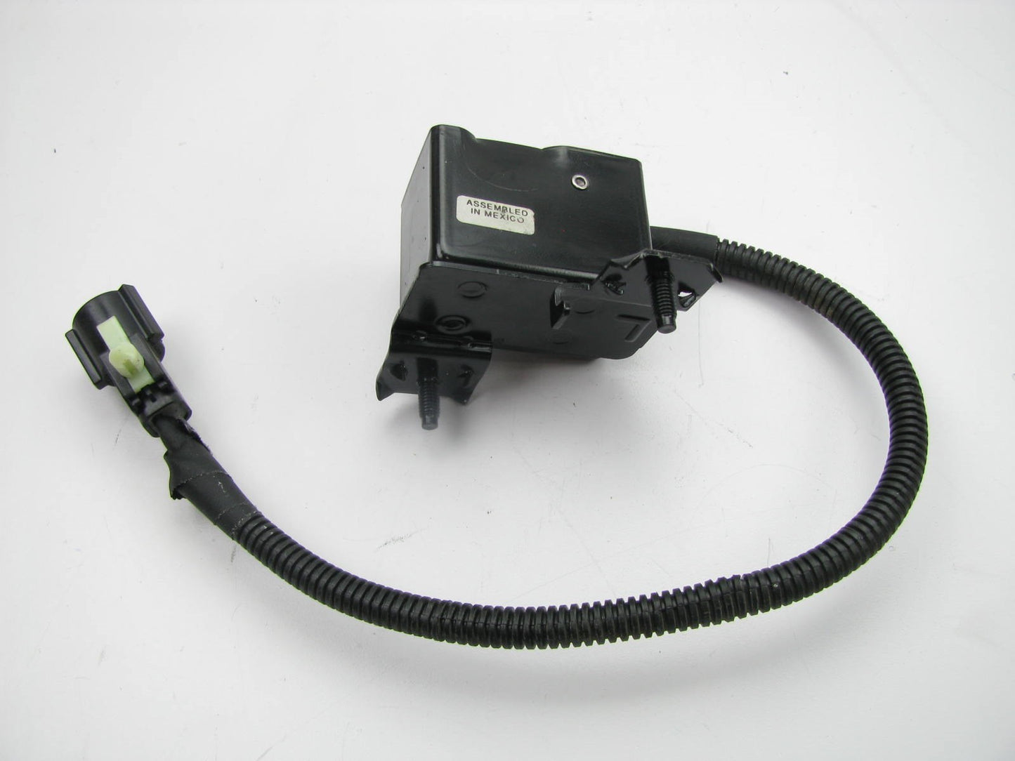 NEW - OUT OF BOX - OEM Ford E9OB-14B005-CA SRS Crash Sensor