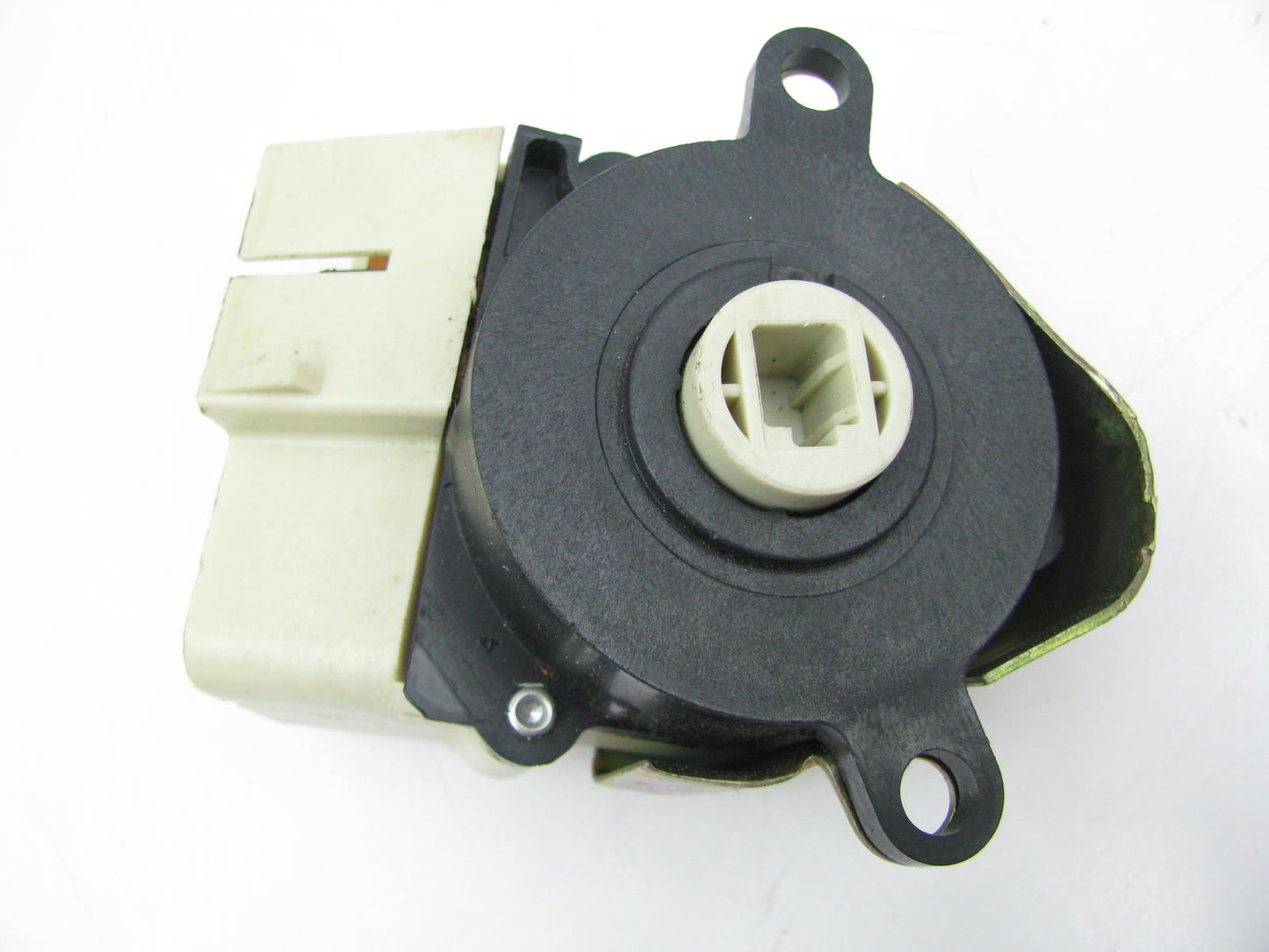 NEW - OUT OF BOX MOTORCRAFT E9OC-11572-AA Ignition Starter Switch - SW2196