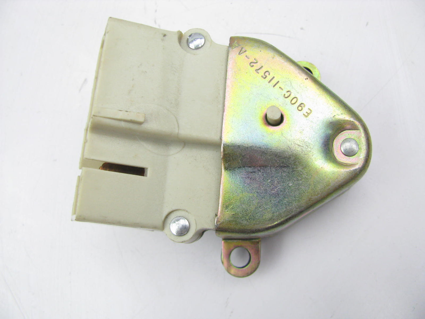 NEW - OUT OF BOX MOTORCRAFT E9OC-11572-AA Ignition Starter Switch - SW2196