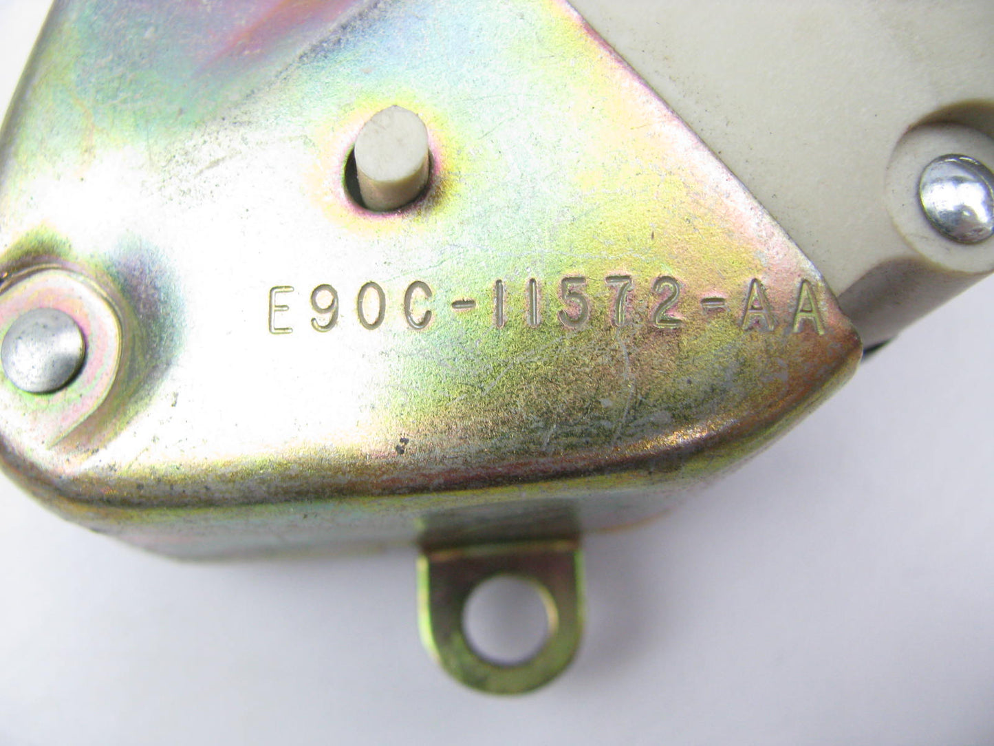 NEW - OUT OF BOX MOTORCRAFT E9OC-11572-AA Ignition Starter Switch - SW2196