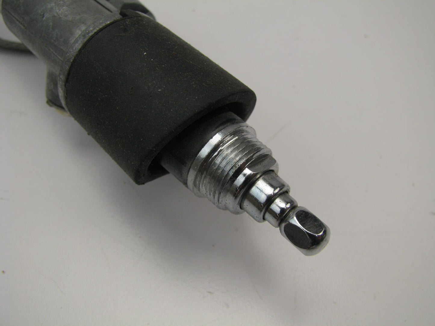 NEW - Out Of Box FORD E9OF-19A018-AA Power Antenna 1988-1989 Lincoln Continental