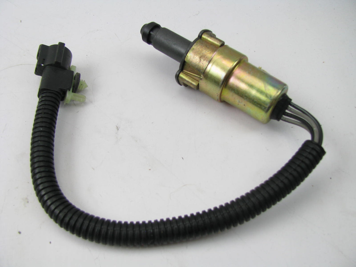 NEW - OUT OF BOX E9OF-9N825-AA Idle Speed Control Motor 1988-1989 Ford 2.5L-L4