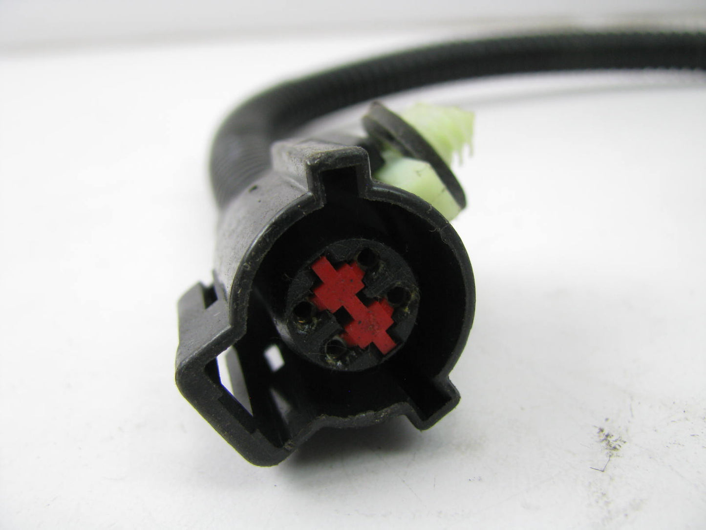 NEW - OUT OF BOX E9OF-9N825-AA Idle Speed Control Motor 1988-1989 Ford 2.5L-L4