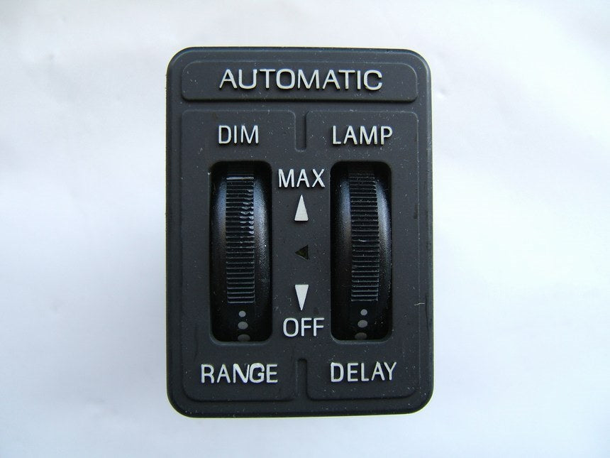 NEW - OUT OF BOX FORD E9SB-13C105-AC Headlight Dimmer Automatic Control Switch