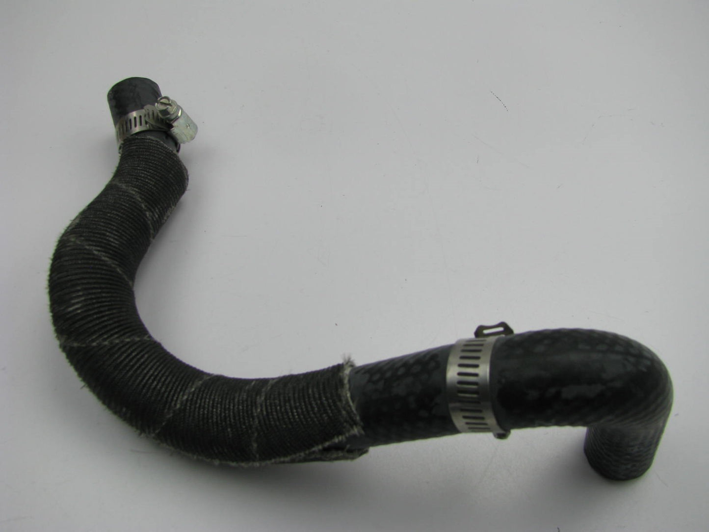 NEW - OUT OF BOX - OEM Ford E9SZ-18472-D HVAC Heater To Pipe Molded Rubber Hose