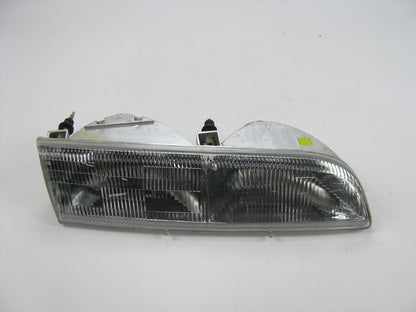 NEW OUT OF BOX OEM Front Head Lamp Light Right Passenger 89-93 Ford Thunderbird
